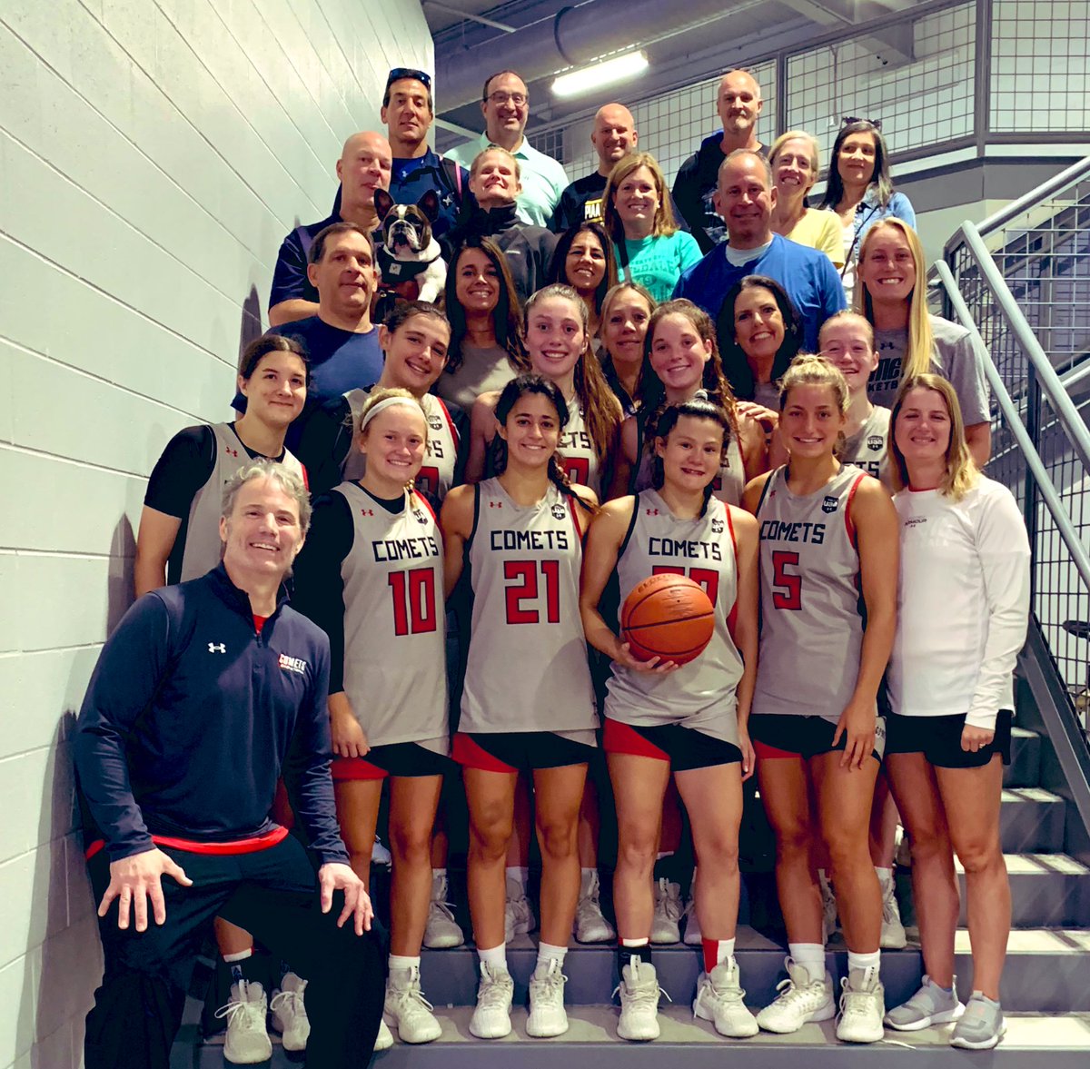 CometsBallers's tweet photo. Congrats to Comets 17s  8th place finish @UANextGHoops national championships @NookBasketball Ohio!  Amazing opponents final 3 days - @WVThunderUAA @BayStateJags @NorthwestBlazers https://t.co/PAjQoJgUba