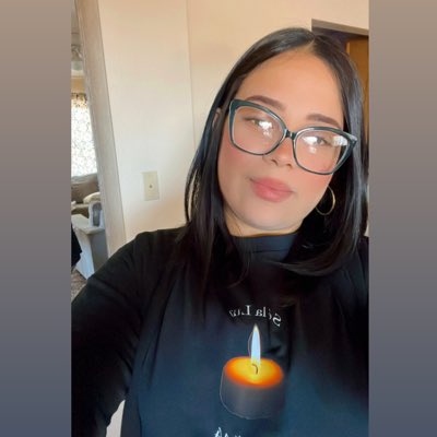 AlexandraM975's tweet photo. #NuevaFotoDePerfil https://t.co/FHLm5gkV1R