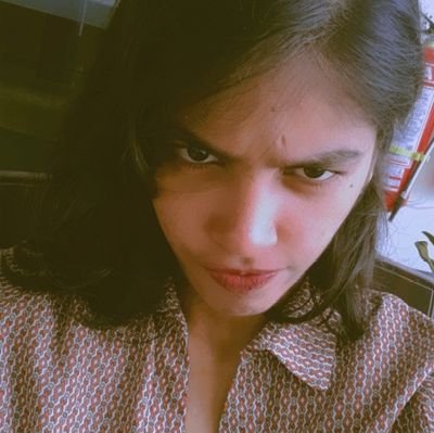 IsathMr's tweet photo. @tweepiu මේකටද කෑල්ල කිව්වේ සැක්.  පුක නවත්තගනින් හිනාව.. ✋ 😂 https://t.co/509EYTvEZ6