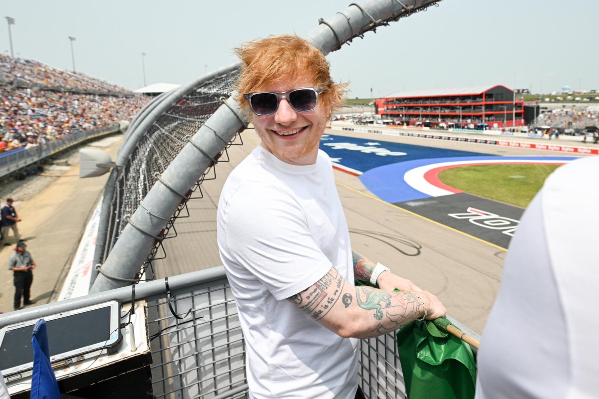INDYCARatIowa's tweet photo. Ed Sheeran 🤝 Hy-Vee INDYCAR Race Weekend   #INDYCAR // @iowaspeedway https://t.co/nyHt2gILPK