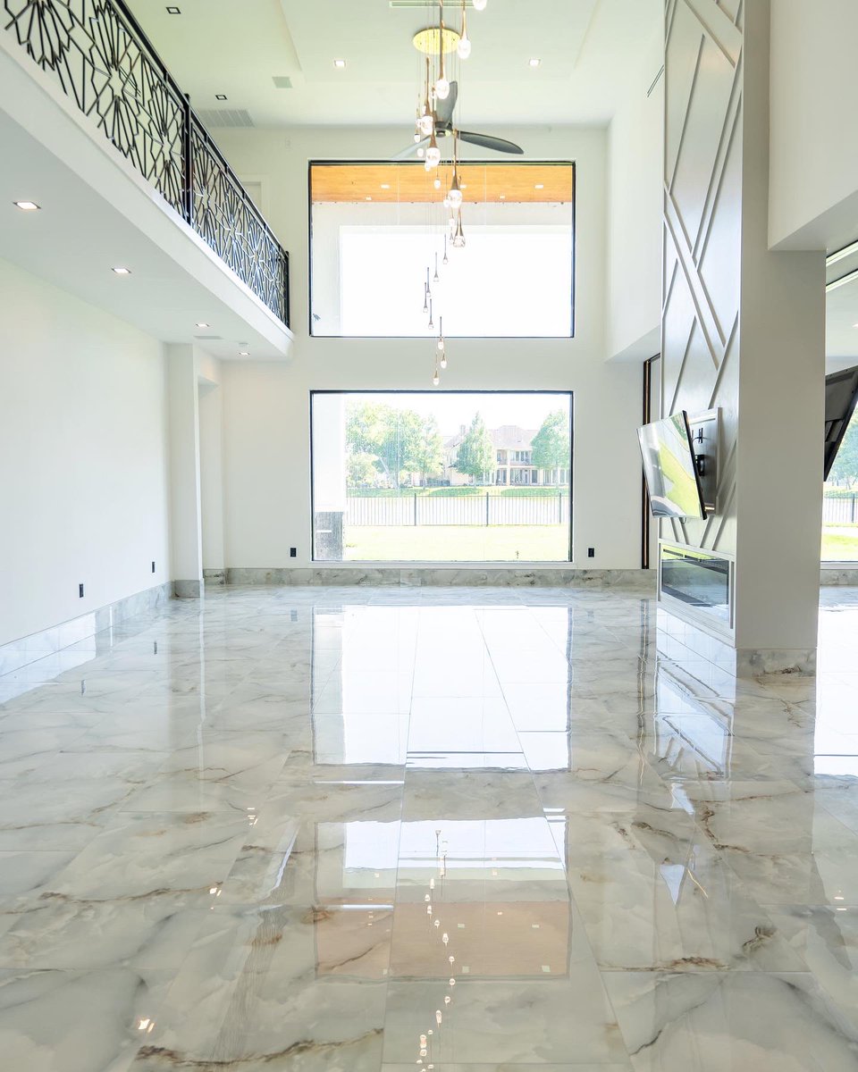 TileCenterUsa's tweet image. Elevate Your Space with Large Format Tiles! ✨💫 Embrace modern allure and create a seamless look. Discover at tilecenterusa.com/products/ceram… or visit our store! 🏠🔍 #TileCenter #LargeFormatTiles #InteriorInspiration #HomeRenovation