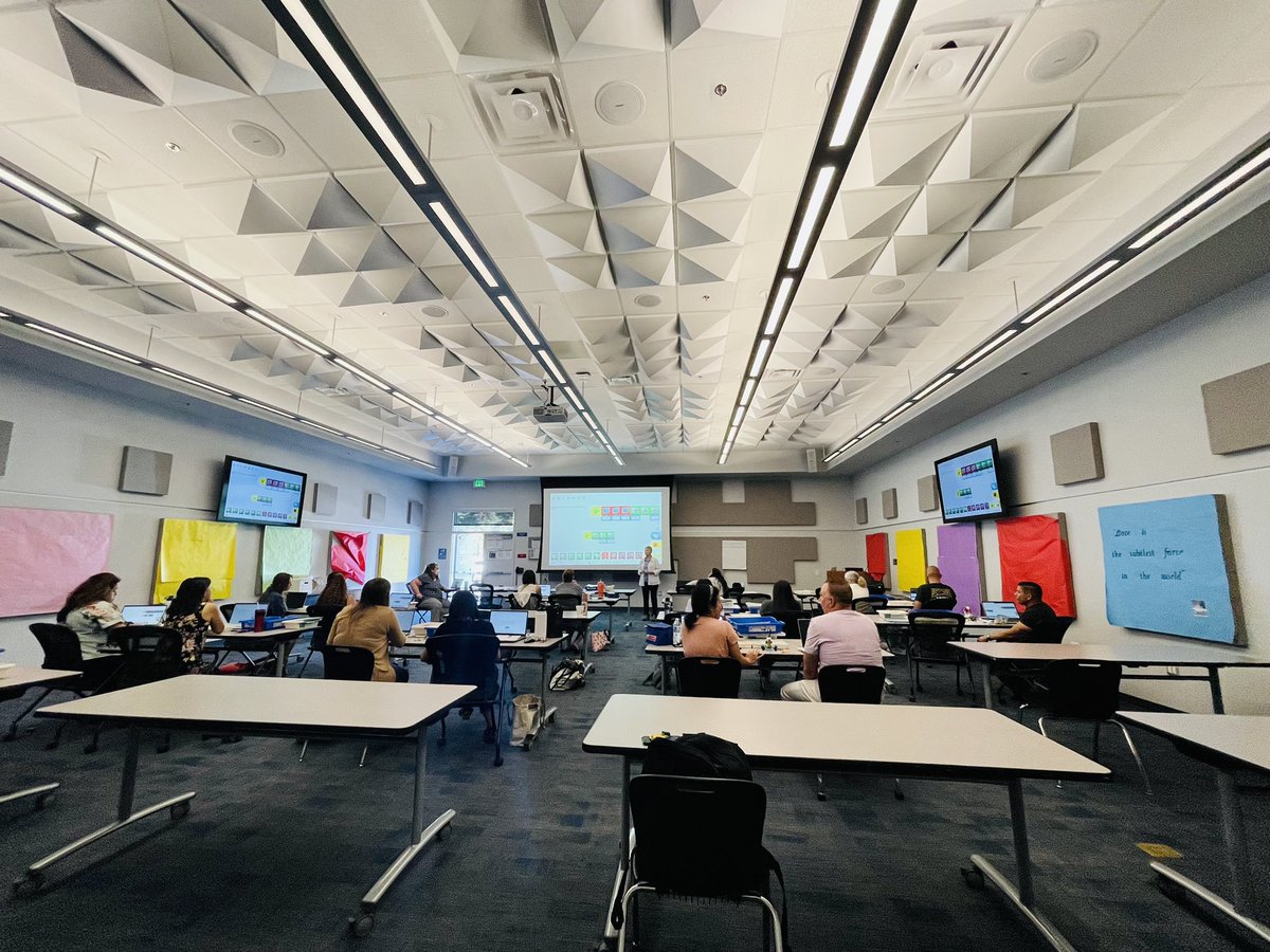 CaliRobotGirl's tweet photo. First @LEGO_Education PL around integration for the 2023-24 classroom today in @elmontecitysd ! @jessicapardini #FUNPL #BacktoSchool2023 #steam #ELL #earlyadopter #equityandaccess https://t.co/u41zXgiZE8