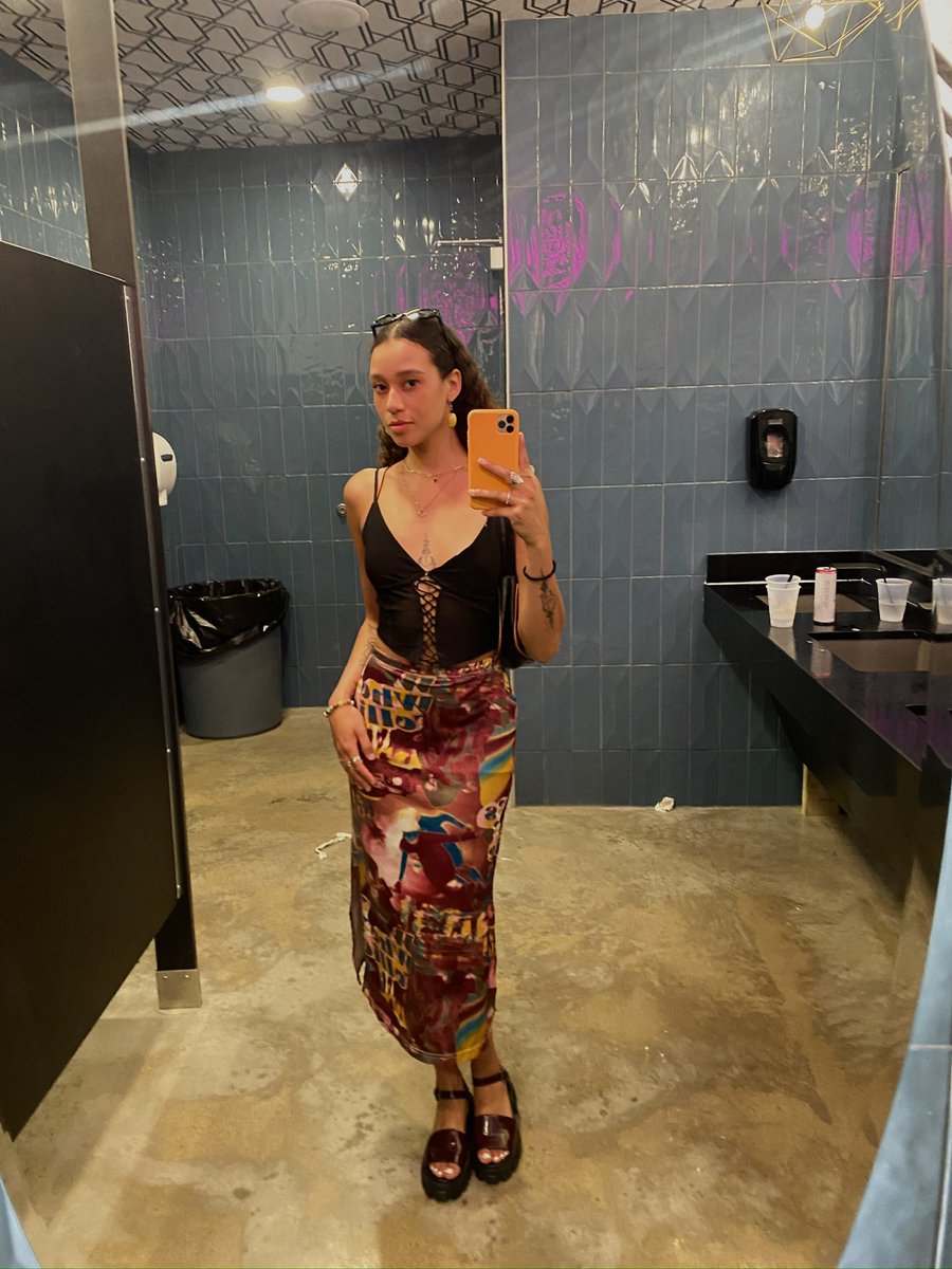 Mahiomyz's tweet photo. Thanks mami for this skirt 🫶🏽 https://t.co/LAPpgVhUJz