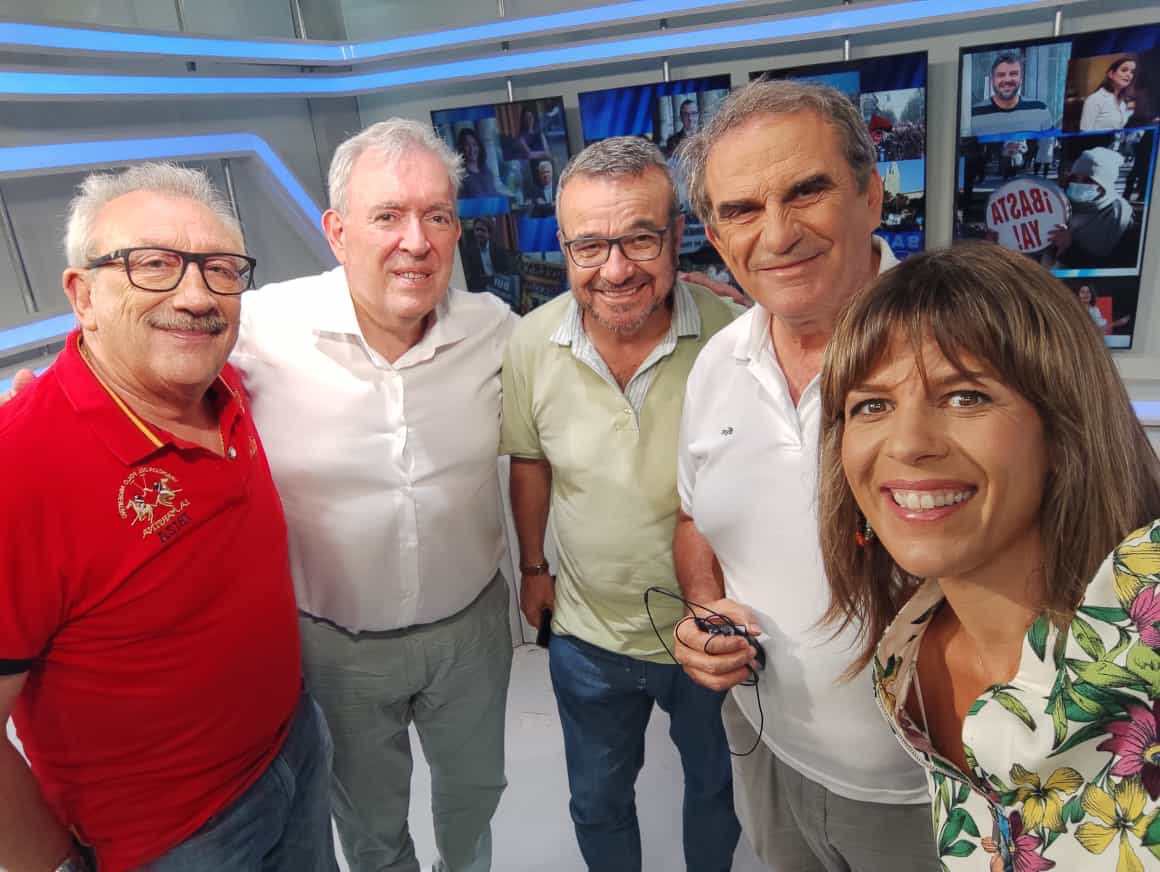 #Mallorca 🗣️ El darrer #TOT4 de la temporada a CANAL 4 Televisió 

⛱️ Que passeu un bon estiu!

📺 youtube.com/live/_cBm3Y_lR…