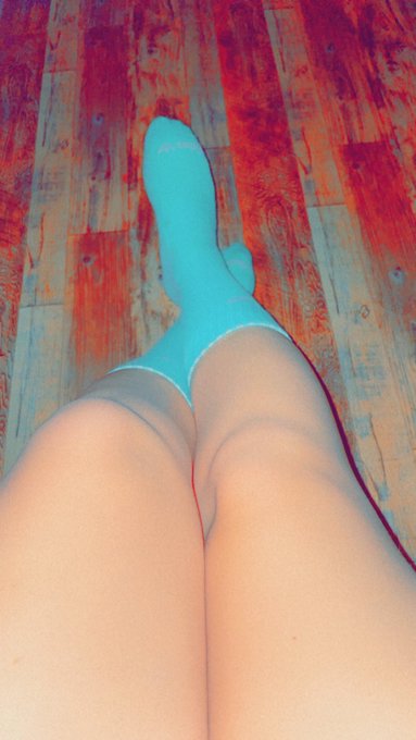 𝕏 Miss Maiya 𝕏 - Come spoil your baby girl & visit me on #onlyfans & see some exclusive content ⛓️👅 #goddess #dom #paypiggie #SugarBabies #SugarBabyTwitter #corncontent #maiyamaitai #fetish #feet_lover #feetboy #feetfethish #freak https://t.co/4ktMVB4kNw
