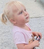 ISP Peru Post is investigating the disappearance of 3-year-old Evelyn Paige Clark!

Evelyn is 3', 32 lbs., and has blond hair with blue eyes. She is believed to be in extreme danger and may require medical assistance.

If you have any information, contact the police at 911. https://t.co/J5JYXhQJYb