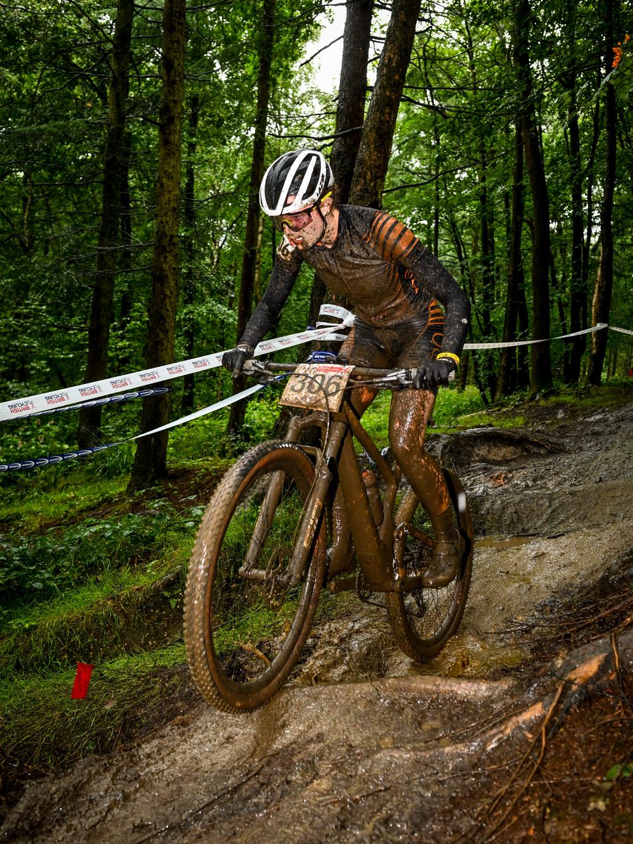 StuartDavies72's tweet photo. NATIONAL CHAMPS 🇬🇧 🥉 in the XCC short-track and 🥈 in the XC full-course. @TORQfitness #crossiscomming https://t.co/Wc6BX5teac