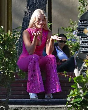 yo impulsando a todo el mundo a poner límites y a priorizar sus sentires / yo intentando poner limites y priorizar mis sentires