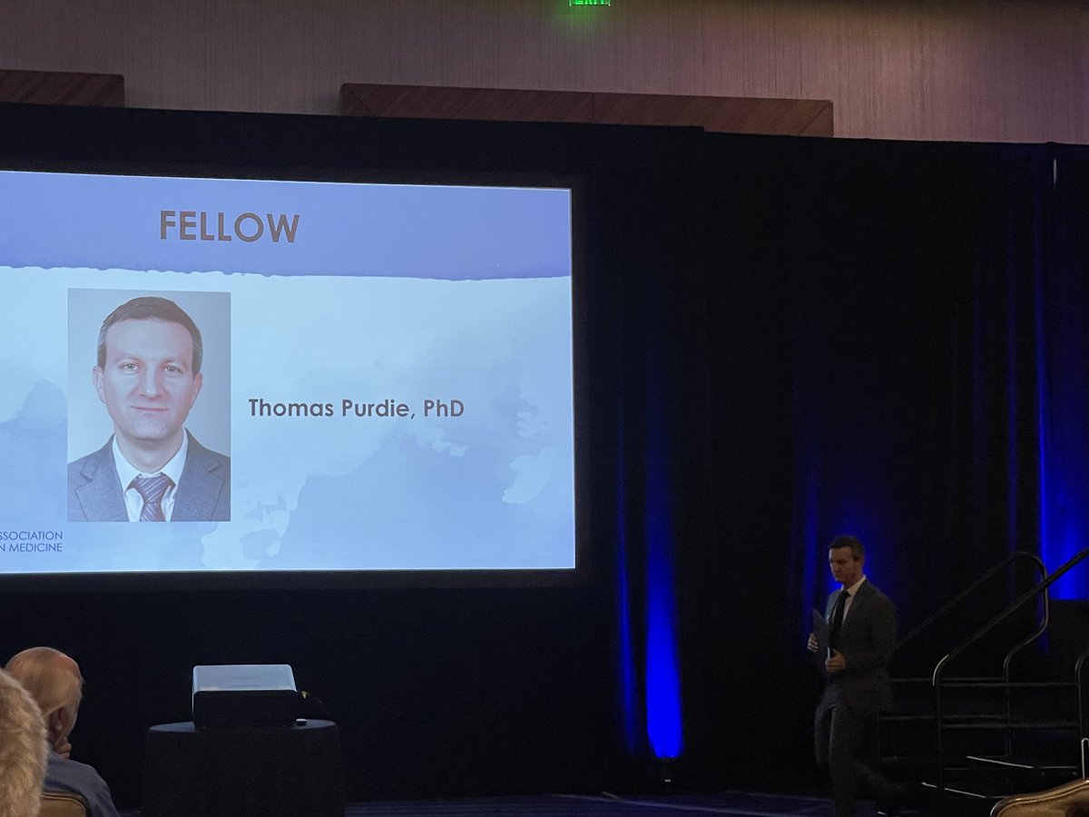 #AAPM2023 Fellow award ceremony in Houston. Congratulations to Dr Tom Purdie of #RMPatPM for winning this award. We are very proud!