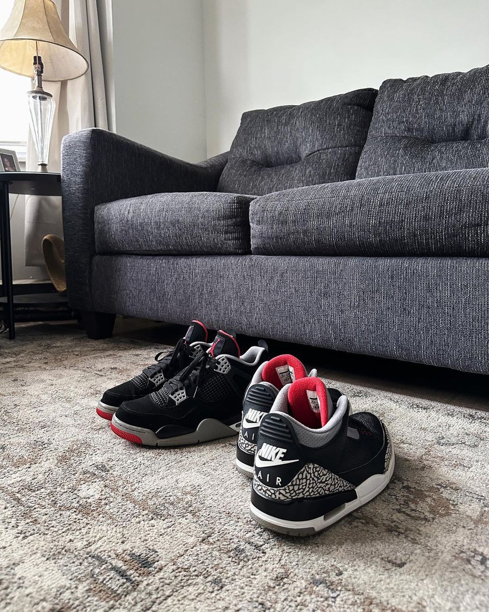 SneakerNews's tweet photo. Classics. https://t.co/8gK9nquRJD