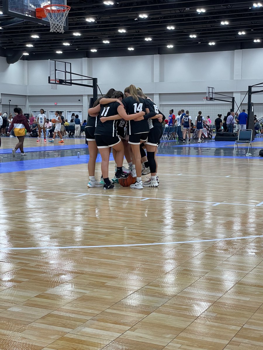 Josie_Crabtree5's tweet photo. Ty to the TTP program for allowing me to be part of your family the last 4wks.  It’s been an awesome adventure! Finished Summer Slam with a 4th place finish!   Good luck girls on all your upcoming MS seasons. Hope to see you all soon! @J_AMOORE @pride2023 @TTP28Gold https://t.co/zPHNcOd73A