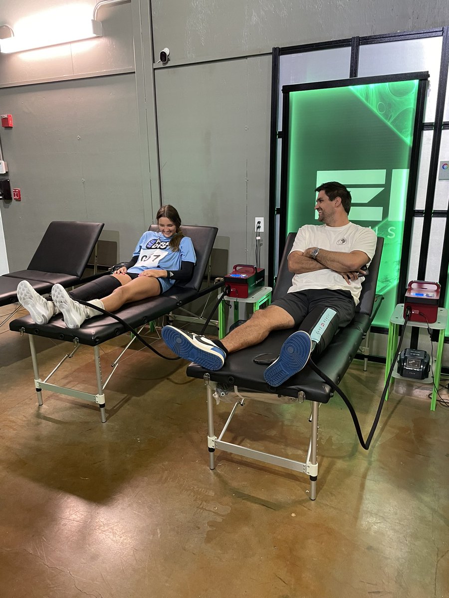 Reviveperflab's tweet photo. A family affair.  Recovery isn’t just for athletes, it’s for the entire family! 

#recoveryclinic #athlete #physiotherapy #advancedsportsperformance #highperformancerecovery #triathlete #marathon #compressionboots #recoveryboots #massageboots #triathlon #recoveryroom https://t.co/3ok261QHU8