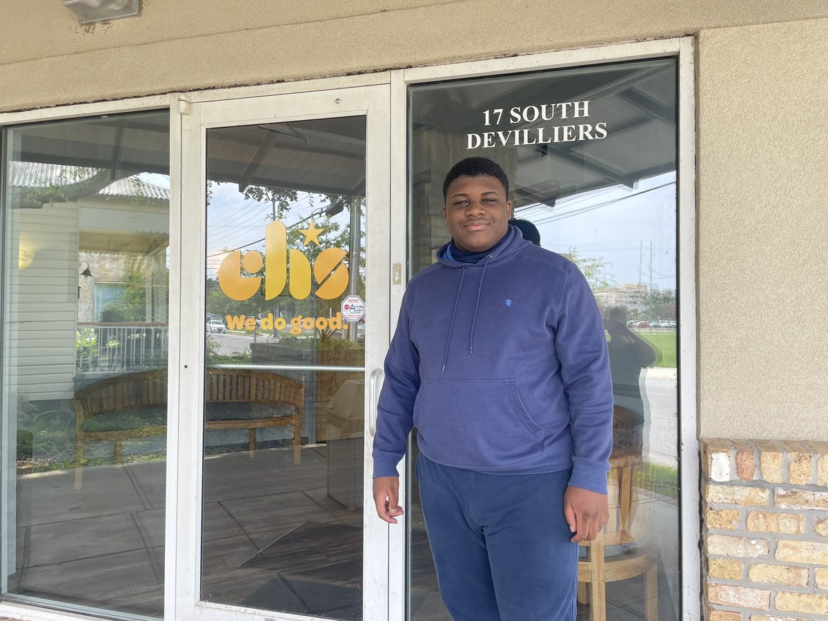 streamable.com/23qv0s?src=pla… more items are arriving!