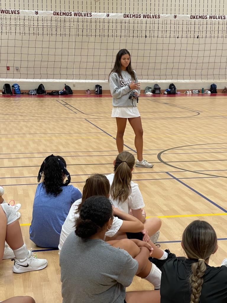 okemosvolleyB's tweet photo. When it's STAR day at camp, you invite @AlmaCooper_ to speak about her West Point experience and leadership! "Working together, tiny stars light the universe.  That's the power of teamwork!! #gowolves🐺#ohsvb❤️🏐 https://t.co/V259pPdFaJ