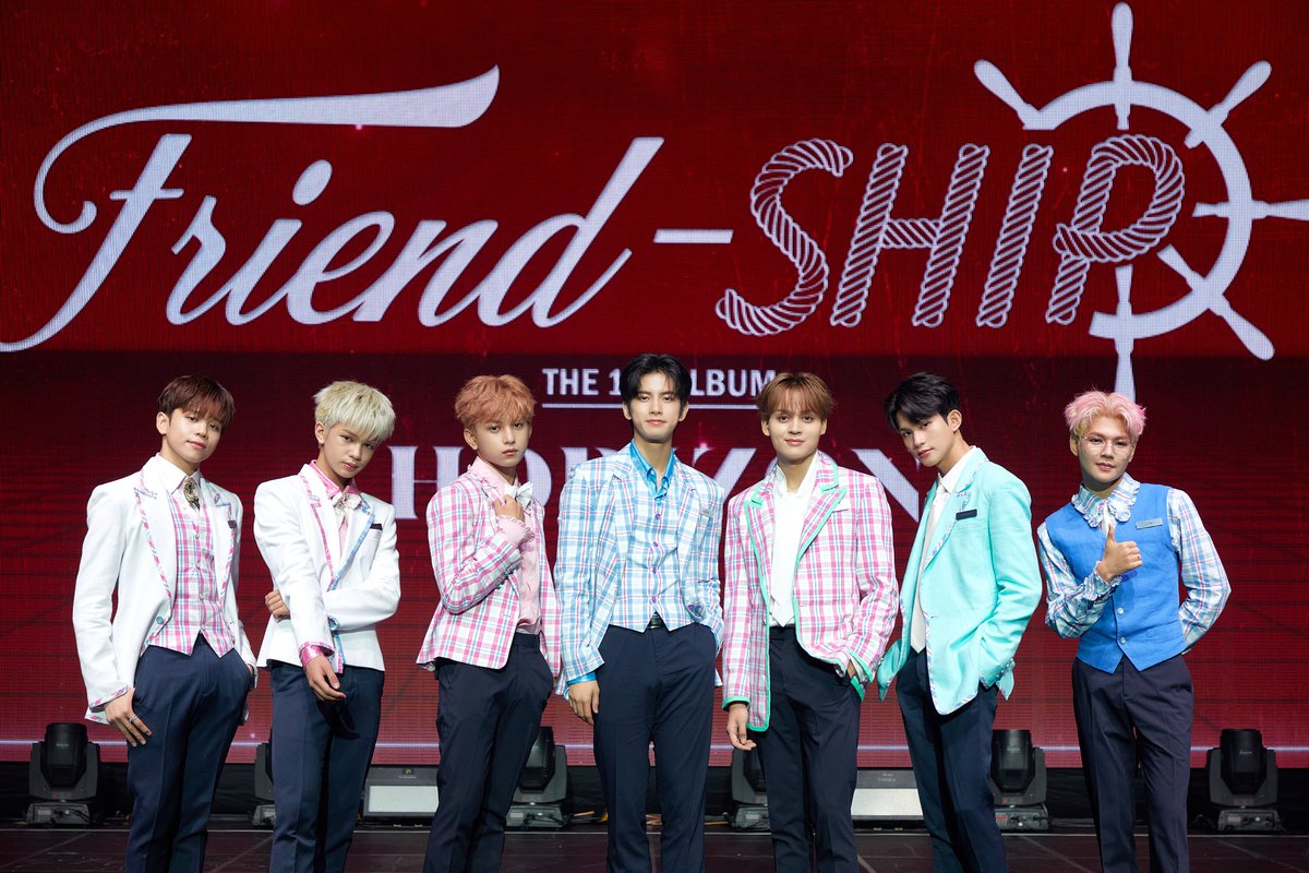 Kpop_Herald's tweet photo. .@HORI7ONofficial finally embarked on its sail towards horizon with its 1st LP "Friend-Ship"! ⚓️ The boys shared their pride, anticipations and gratitude in making their debut yesterday. Here's our coverage of the press con: https://t.co/PpsjZIPm1i. 💗 #HORI7ON #SIX7EEN #호라이즌 https://t.co/jfLgDNNiOu