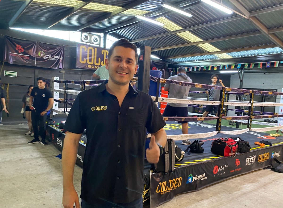 La semana pasada escribí la #buenanoticia en <a href="/ProyectoPuente/">Proyecto Puente</a>, fue un honor entrevistar a <a href="/diegosotogtz/">Diego Soto</a> sobre el Coliseo Boxing Club, todo un ejemplo a seguir para los jóvenes que quieren emprender. ¡Felicidades por inspirar! proyectopuente.com.mx/2023/07/21/die…