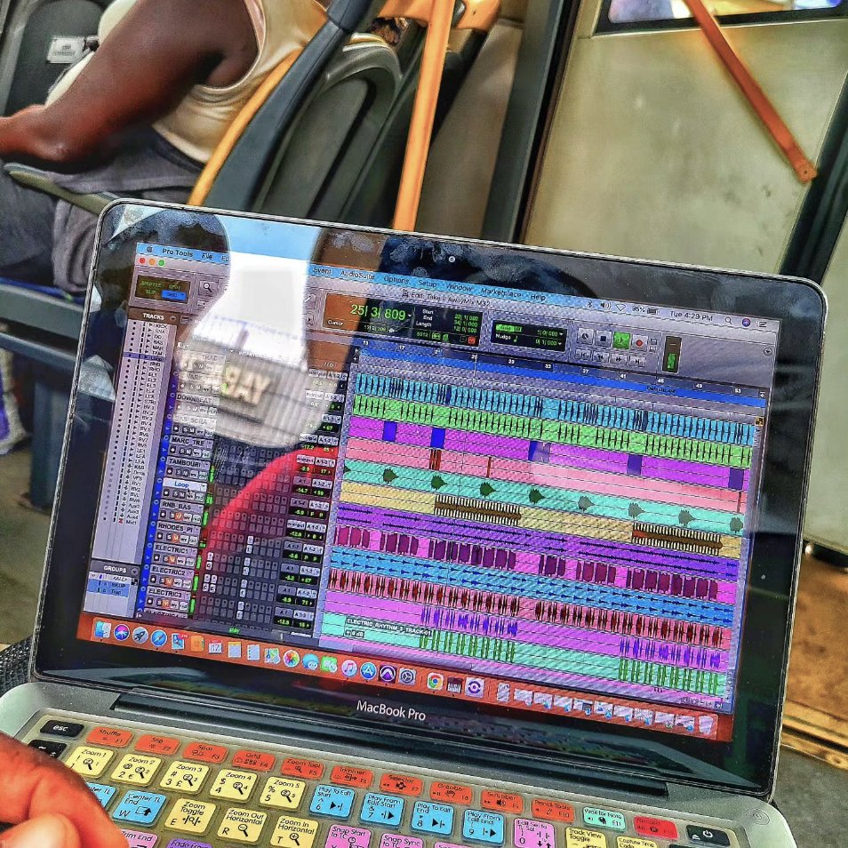 AvidProTools's tweet image. 🎶 Session on the go
📷 instagr.am/imentbolaji
▶️ avid.com/pro-tools

#audiolife #remotework #mix #daw #commutework #recording #mixing #protools #avid