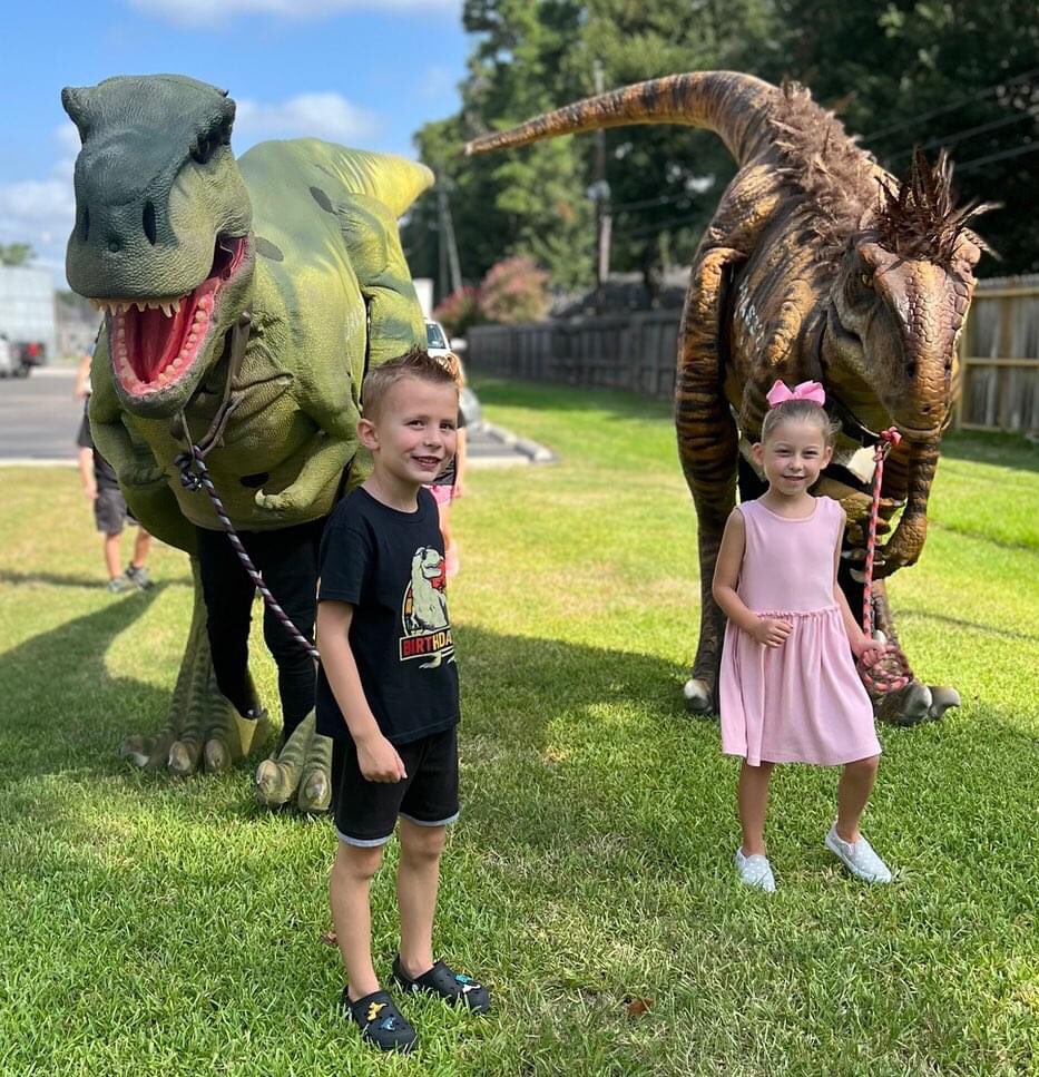 #KleinSummerSnaps Dinosaurs in Klein for this dino love’n boys birthday!