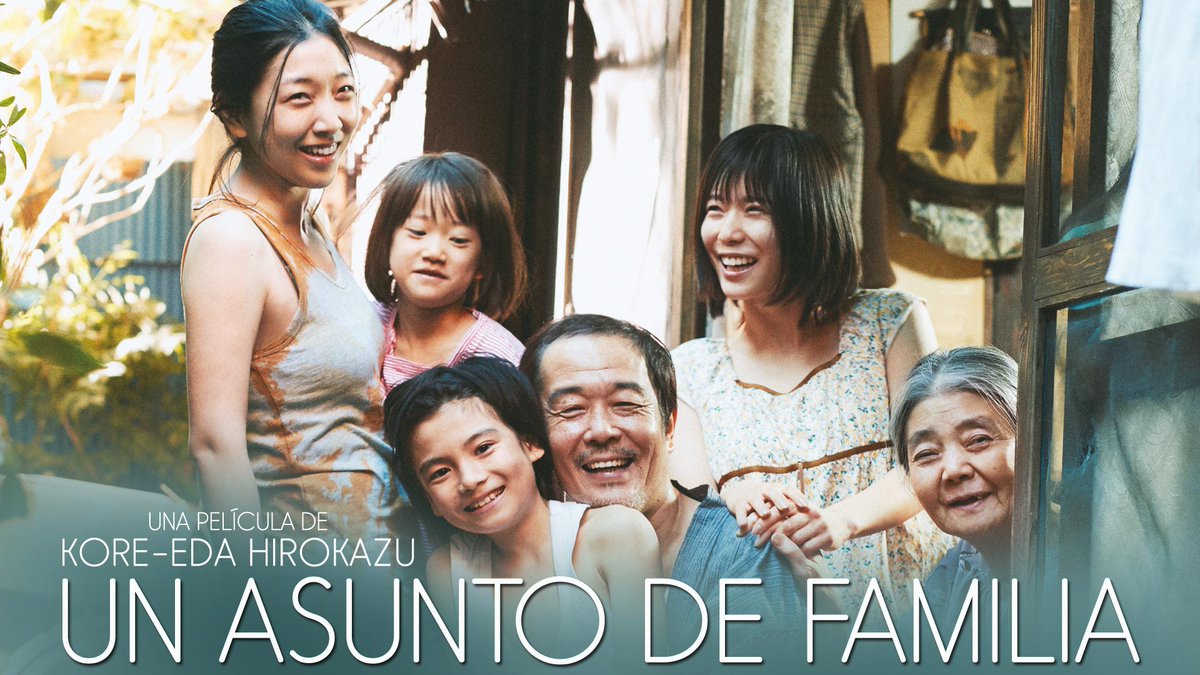Osamu y su hijo encuentran a una niña abandonada en la calle y deciden recogerla, pero un incidente pondrá a prueba los lazos que une a la familia.

#UnAsuntoDeFamilia, disfrútala aquí👉 bit.ly/ShopliftersPla…

#ElCineComoEs