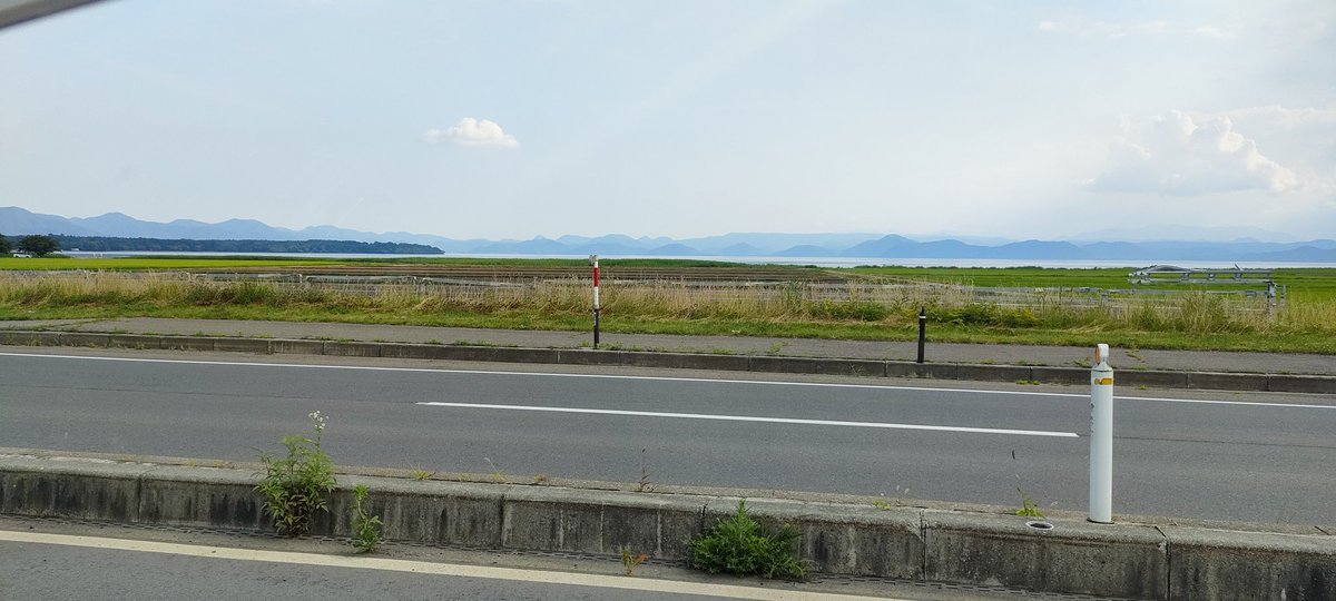 baribari020's tweet photo. 昨日から出張で福島来てます

猪苗代湖でけぇー https://t.co/8spRbSvbmG