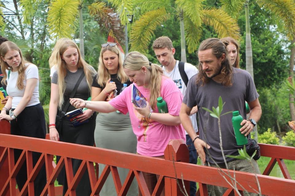 DT Dept Melksham Oak tweet media