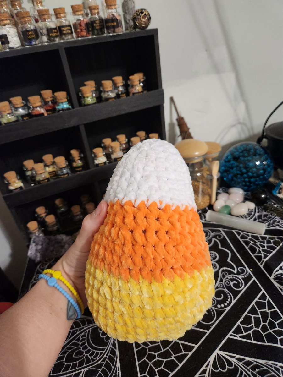 The_ClassyBunny's tweet photo. Candy corn now available https://t.co/Smt67cHLhh