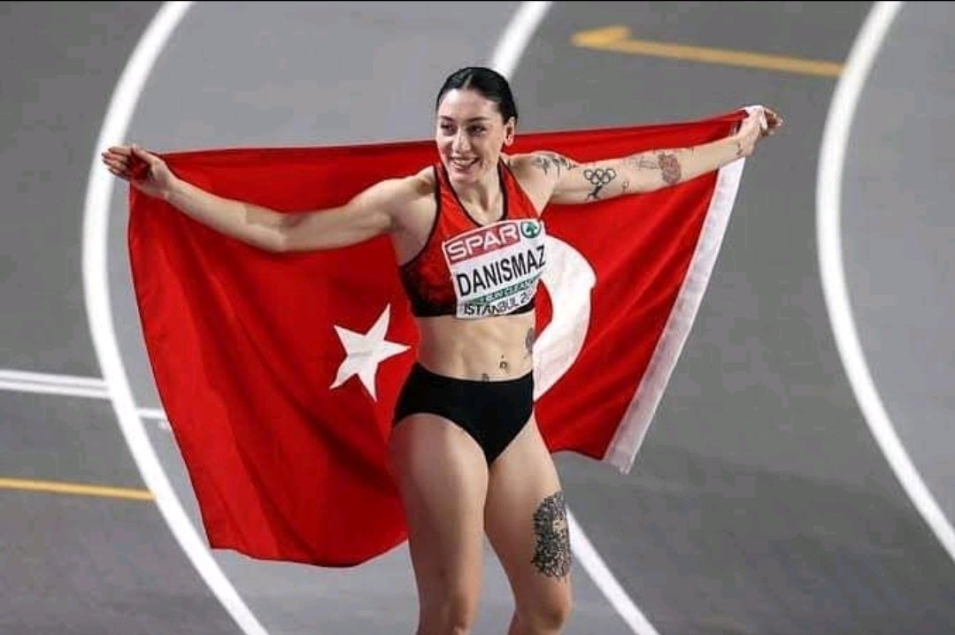nsvcarfil's tweet photo. Büyükler Balkan Şampiyonasında 'üç adım atlama' altın madalya🎖 Tebrikler Tuğba Danışmaz👏 #altınmadalya #tugbadanısmaz 
Tuğba Danışmaz, Şampiyon,  Altın Madalya https://t.co/oV0DFlquGx