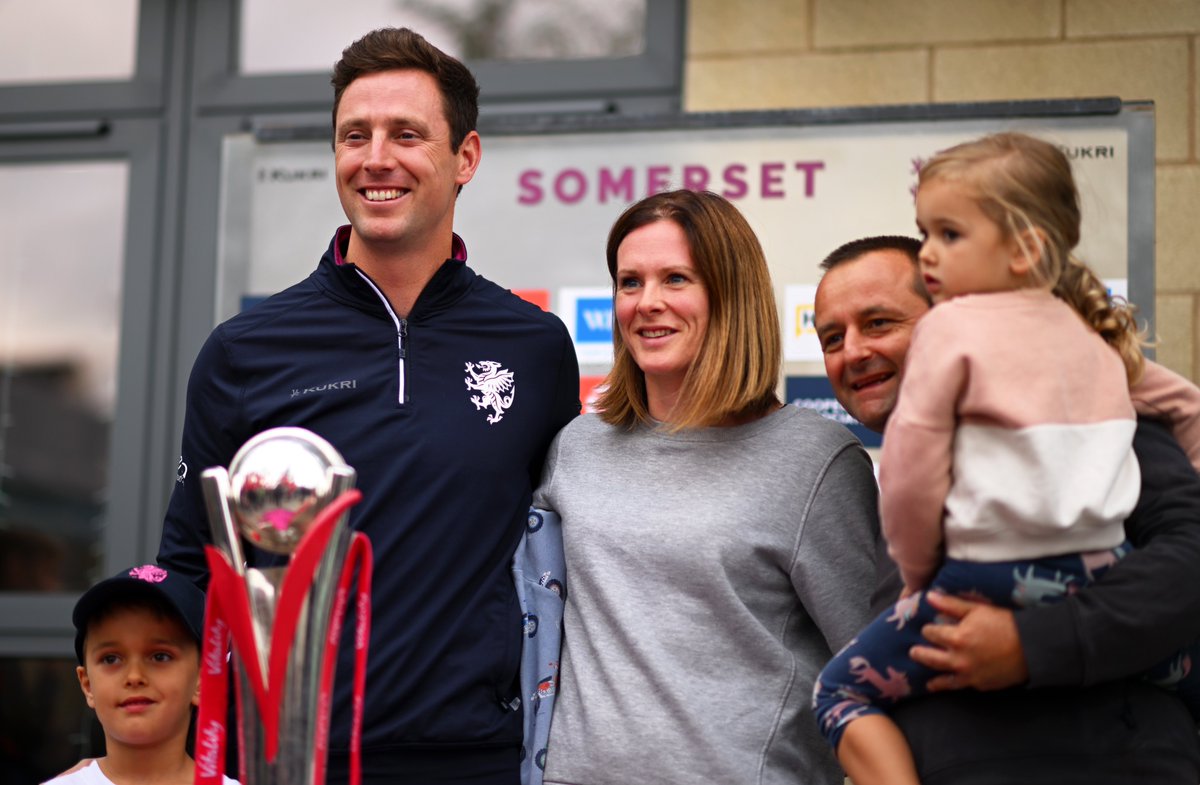 SomersetCCC's tweet photo. Thank you Somerset fans for your amazing support tonight and throughout our 2023 @VitalityBlast campaign! 🏆

#WeAreSomerset 
@ItsTradeNation https://t.co/BLQ9Gsr2uu