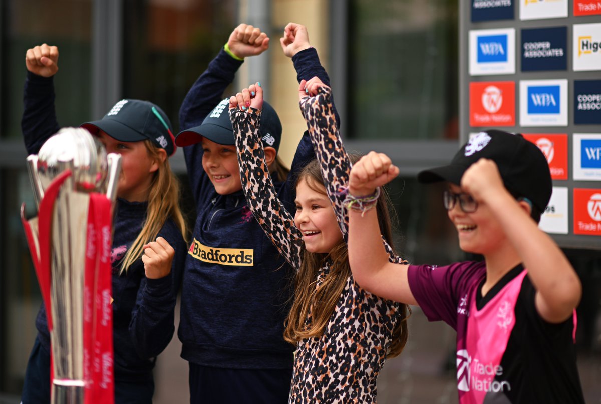 SomersetCCC's tweet photo. Thank you Somerset fans for your amazing support tonight and throughout our 2023 @VitalityBlast campaign! 🏆

#WeAreSomerset 
@ItsTradeNation https://t.co/BLQ9Gsr2uu