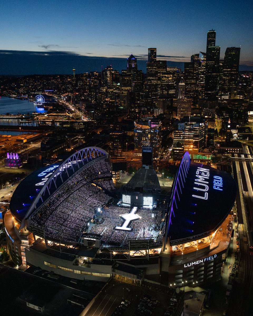 Lumen Field (Taylor's Version) 💜