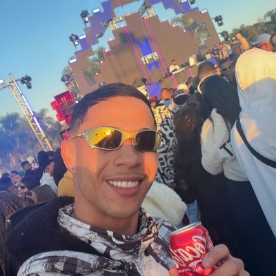 vitorvxtxr's tweet photo. #NovaFotoDePerfil https://t.co/l805Iq6288