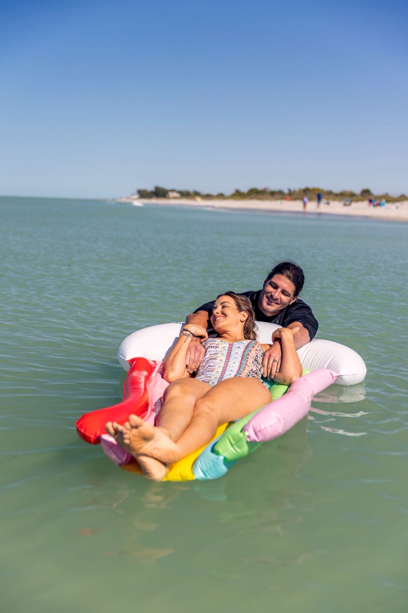 PuntaGordaAir's tweet photo. Looking for your next tropical paradise? Use our Punta Gorda/Englewood beach guide to help you plan your next vacation! https://t.co/lrRV9MuXaw๐๏ธ๐ฉด๐ #FlyPGD #BestSideOutside https://t.co/fs7cvArr1x