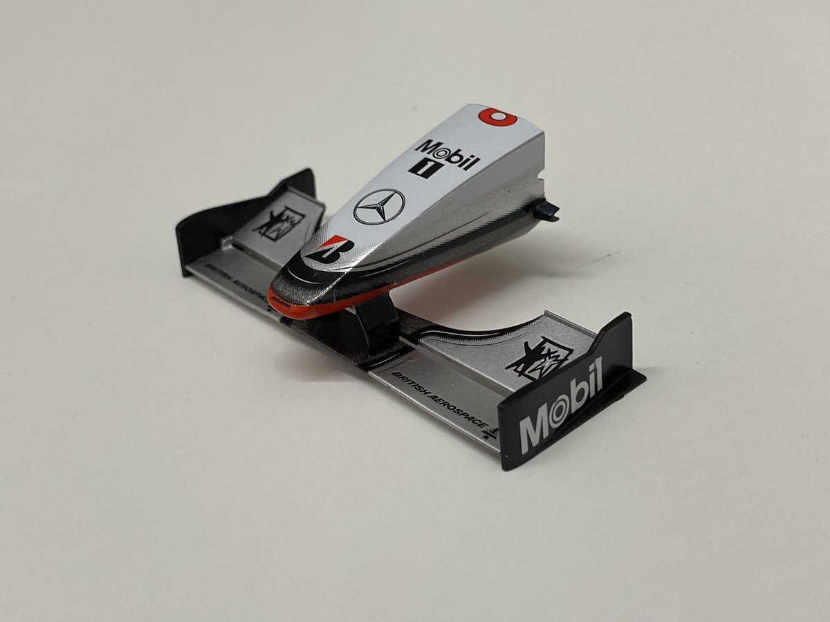 marcobelloni84's tweet photo. Front wing ✅ #McLaren #MP413 #Tamiya #Modelkit https://t.co/GtTskQNCgI