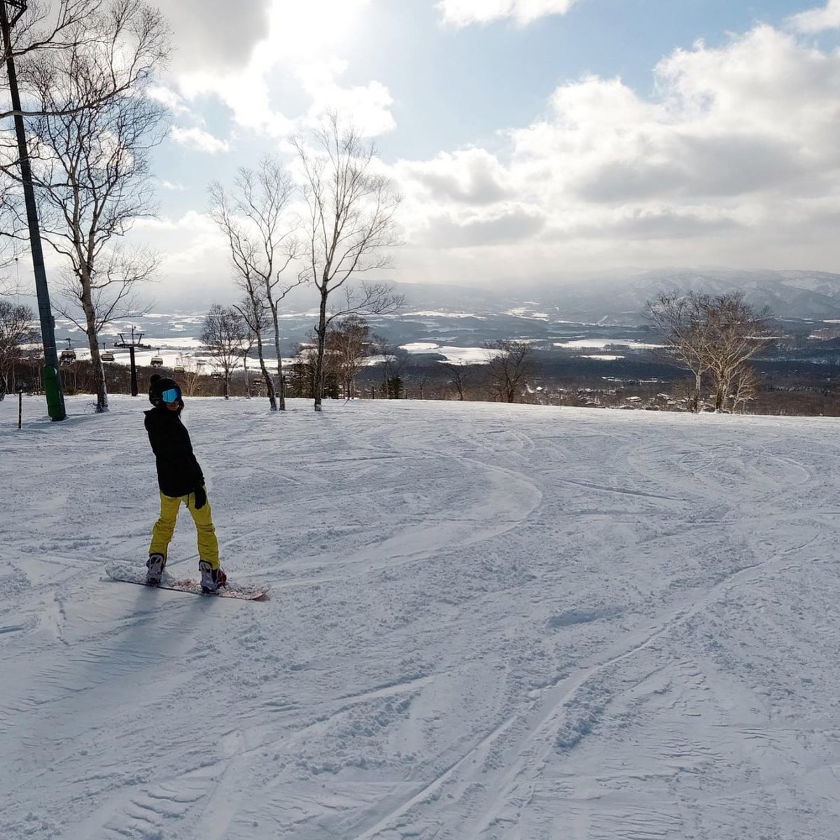 I miss skiing in Hokkaido!!!!!The endless meetings are driving me crazy.