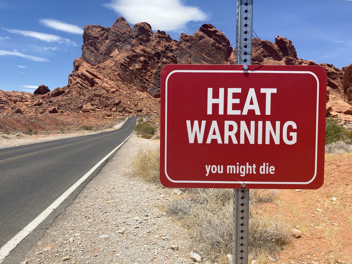 brettforrestTV's tweet photo. Clark County coroner identified the 2 women who died hiking Valley of Fire State Park over the weekend as Jessica Rhodes, 34, and Diana Rivera, 29, both of Las Vegas.
Cause of death still under investigation, but heat suspected to be a factor.
More tonight on News 3 at 5PM https://t.co/ElYqlpmkJU