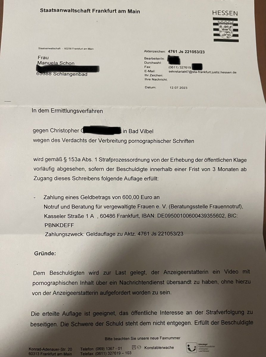 manuelaschon's tweet photo. Post von der Staatsanwaltschaft re: Anzeige eines Dickpics. Hintergrund: Ich habe weder Zeit noch Lust jeden Vorfall dieser Art anzuzeigen. In dem Fall war es jedoch anders, da der Typ mir ein Foto geschickt hat, auf dem neben seinem besten Stück auch eine Frau mit drauf war. 1/6 https://t.co/ioTjHMNQZC