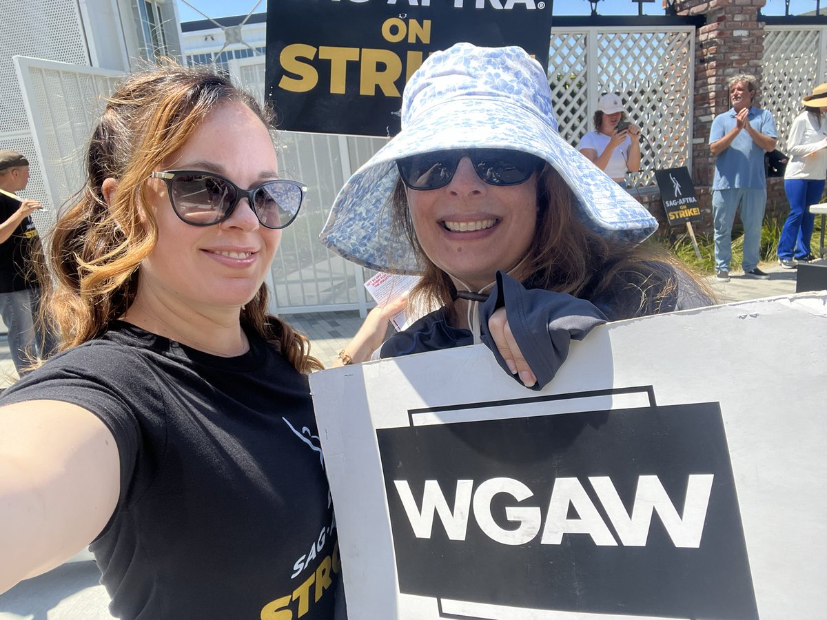 Emily Redenbach tweet media