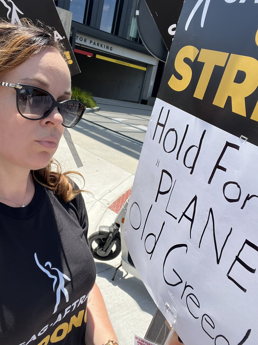 Emily Redenbach tweet media