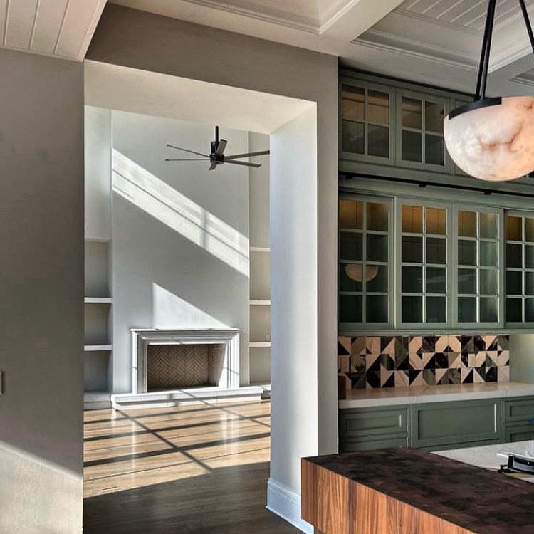 Bloomfield_Orig's tweet photo. Beautiful tile work AND a library ladder in the kitchen?! Loving the pictures from one of our latest projects. #bloomfieldoriginals #cabinet #interiordesign
#rustickitchen
#customcabinetry #customcabinets
#kitchendesign #kitchen #farmhouse
#modernkitchen #tilekitchen https://t.co/WnlsTnpl8L