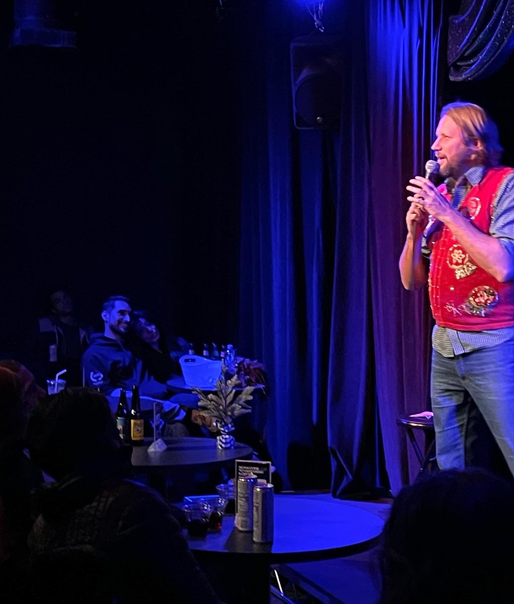 janetqprice's tweet photo. It’s Christmas 🎄🎅🏼 in July! We just added our pal @mkpaulsen to the show tonight! 660 N Heliotrope Dr 7:30 doors 8pm show. $12 now https://t.co/3eMyrDBFFo or $15 at the door https://t.co/jG6LrzaYta
