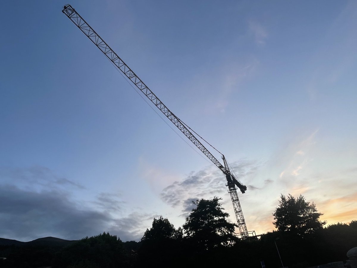 Crane on your doorstep 🏗#notonlyincities