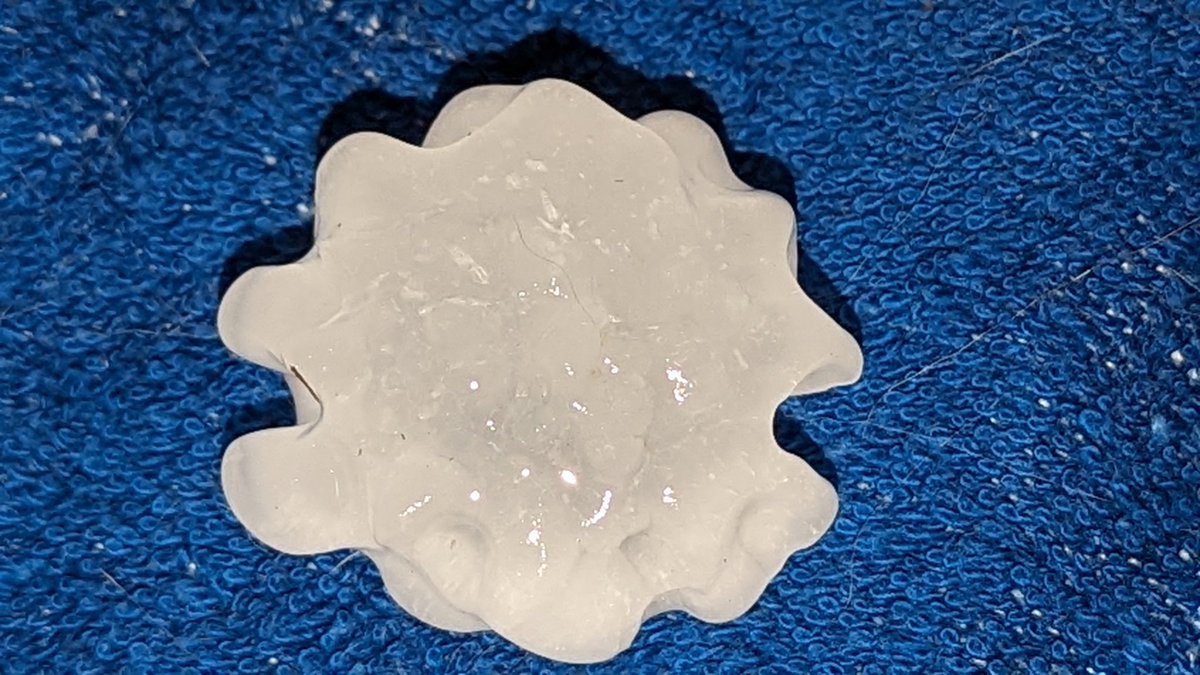 TheAmberLight's tweet photo. @LindseyWTHR13 @ChuckWTHR @SeanAshWX @JimOBrienWX @WISH_TV in Lawrence. @wrtv oh Hail! https://t.co/eP5AAYcvua