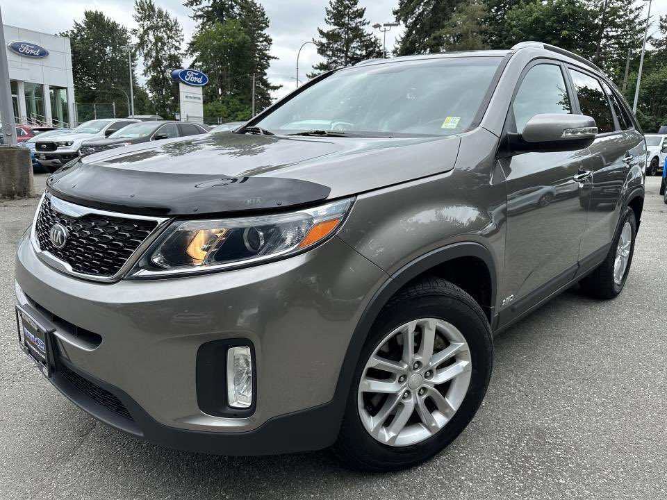 ❗️USED VEHICLE OF THE WEEK❗️2014 Kia Sorento with only 91,350 km for $19,999! Reach out at sales@metromotors.com to book a test drive!