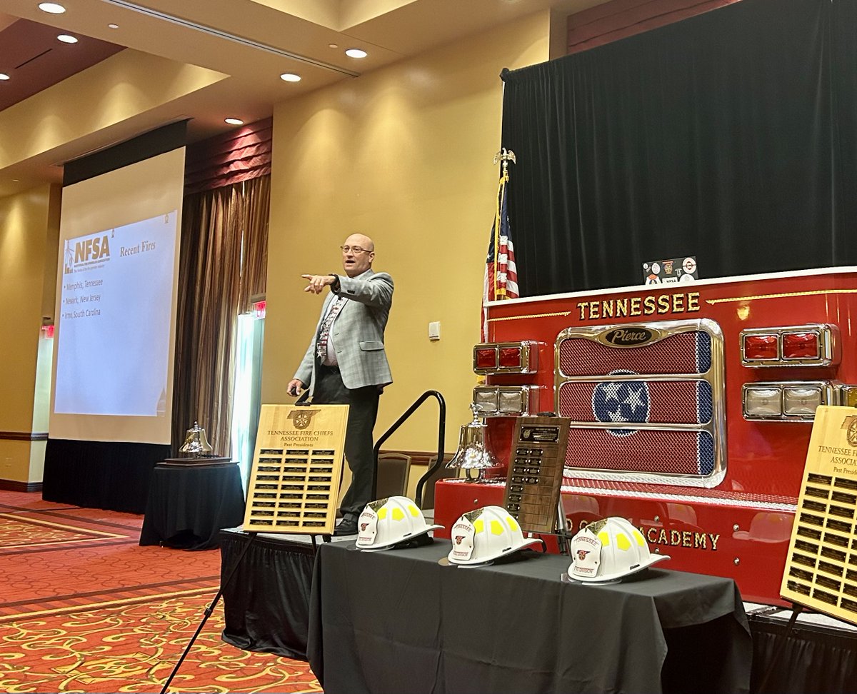 Always good to start the week by learning from @DrLoriUSFA & @chiefrays #FireServiceOneVoice @NFSAorg @usfire @TNFireChiefs  Be involved, stay engaged and MAKE A DIFFERENCE! SO many positive opportunities on the horizon for our nation's fire service! @fema #NERIS