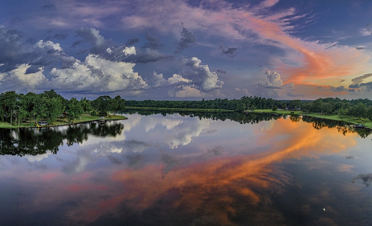 @MargaretOrr Enjoyed the colorful #sunset clouds and lake reflections yesterday in #southmississippi - 7.24.23