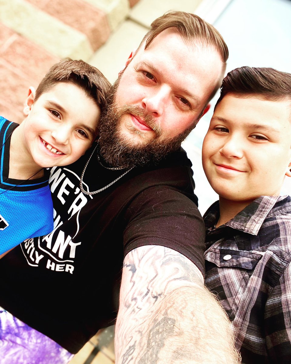 All trimmed up and looking fresh!! <a href="/TommyGunsBarber/">TommyGunsBarbershop</a> got us looking good 😊