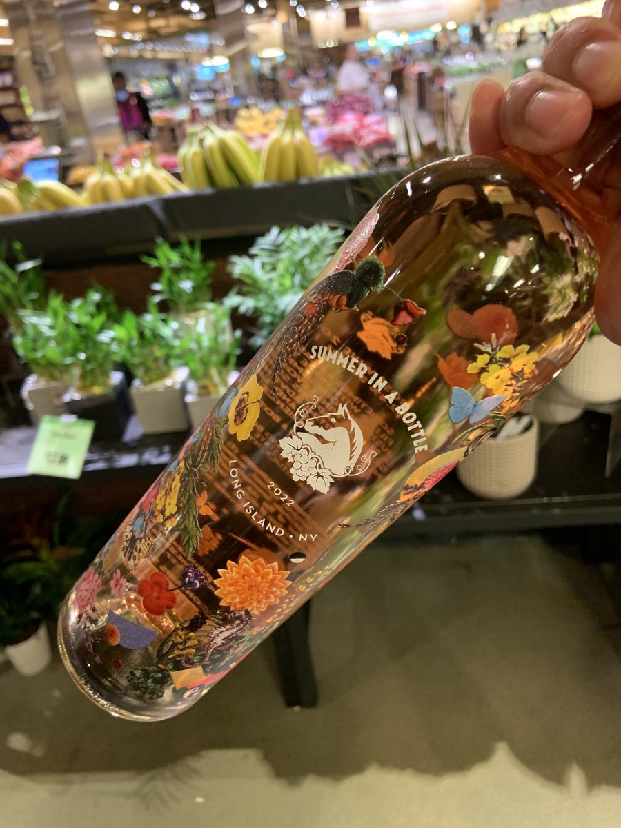 YoHamada123's tweet photo. 思わずジャケ買いしたワイン。最近暑いから軽く冷やしてじゃぶじゃぶ飲みたい！
#アメリカ
#ワイン
#ジャケ買い https://t.co/GirLO1WZob