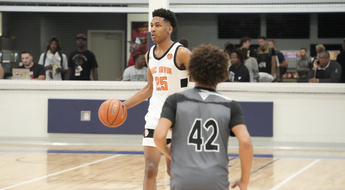 #Badgers now three deep for Davion Hannah.