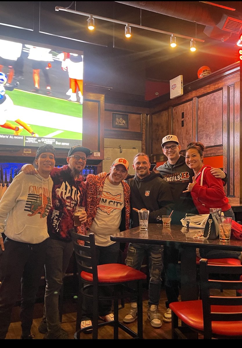 TheRealMathryn's tweet image. Happy Birthday @TomHarnisch !!! May you be blessed with many more. We will see you soon… shots!!