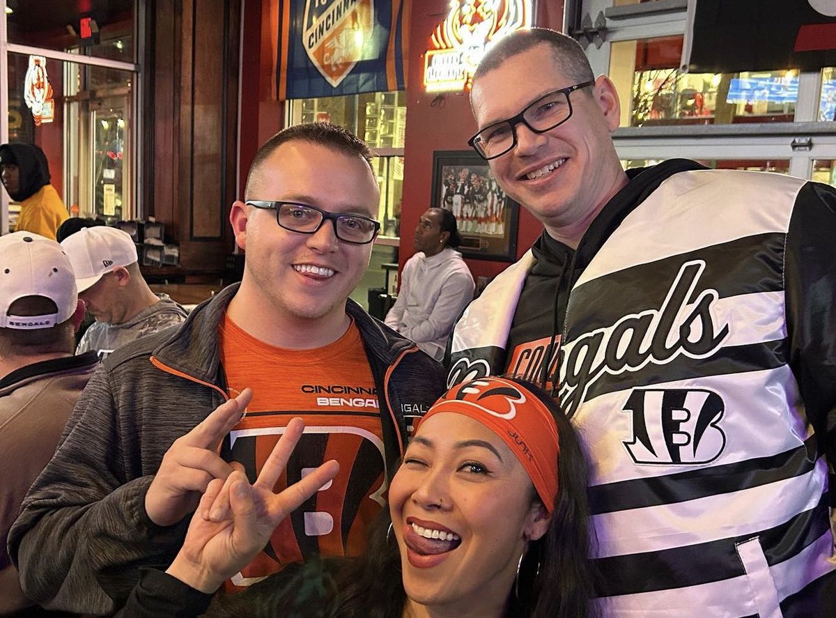 TheRealMathryn's tweet image. Happy Birthday @TomHarnisch !!! May you be blessed with many more. We will see you soon… shots!!